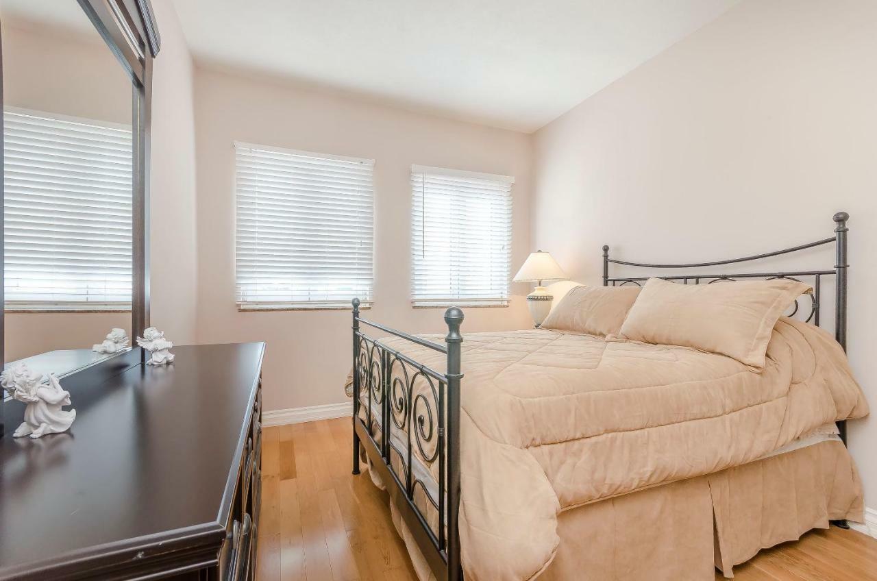 Apartment Canada Dream Vacation 스리마 외부 사진